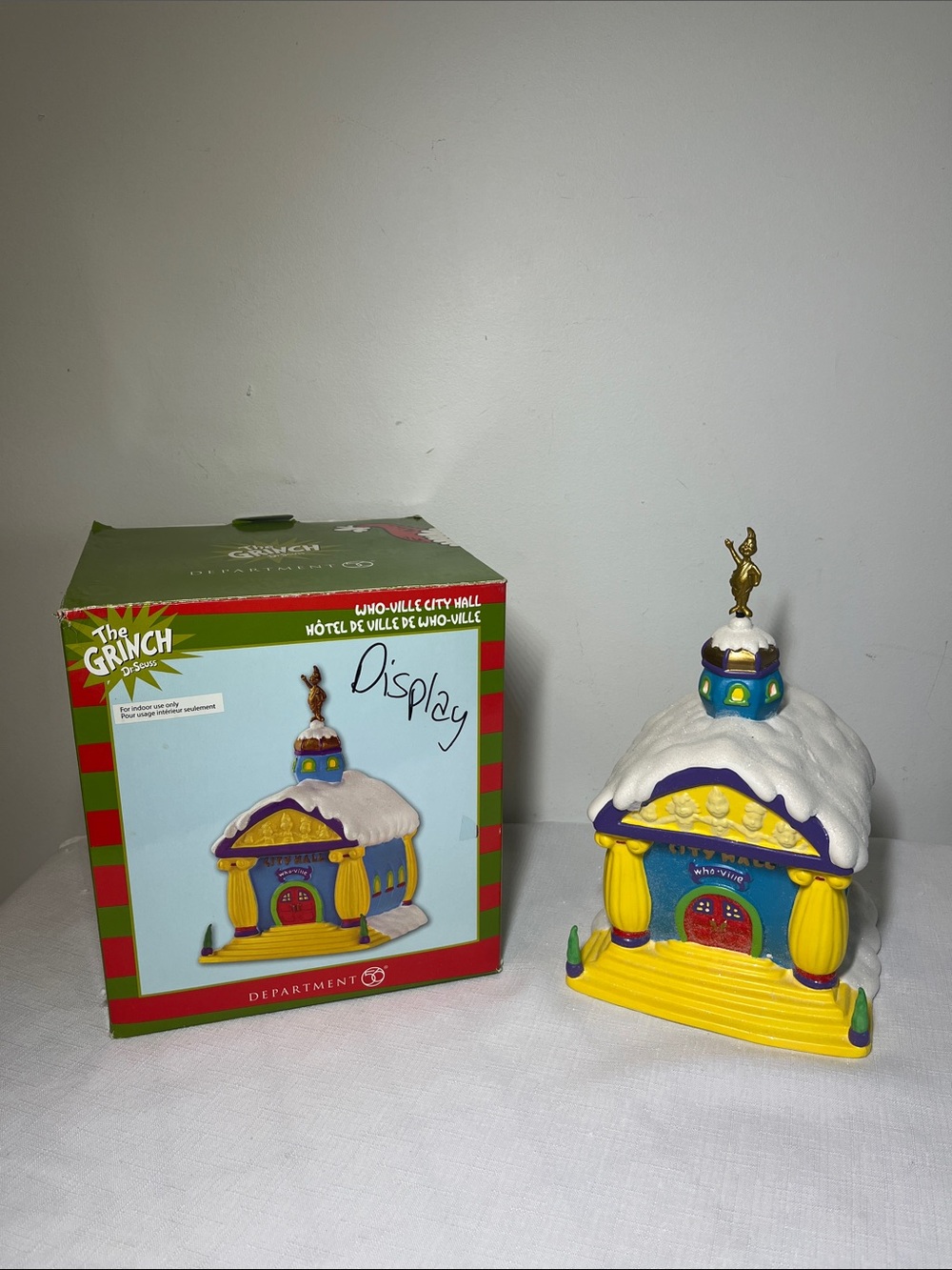 Department 56 retired Grinch Village "Who-Ville City Hall" 
lit
Retired
Box